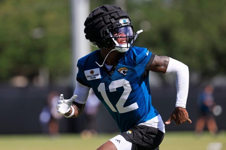 Jaguars release depth chart, provide insight on Travis Hunter position